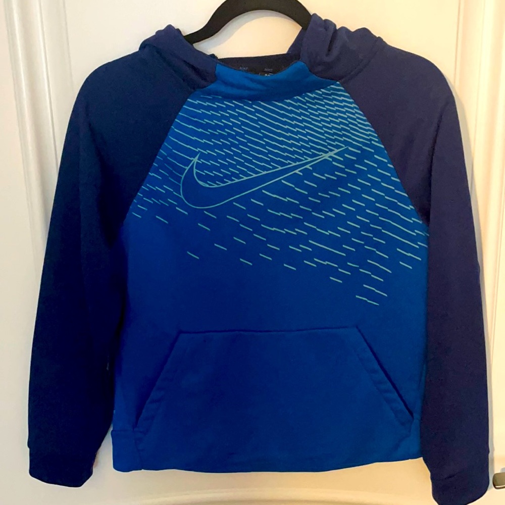 Boys Nike sweatshirt large